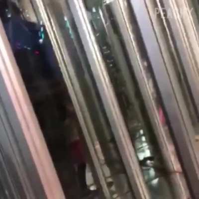 Hilarious compilation of Kids Mirror maze adventure (Source: Peachy, Facebook)