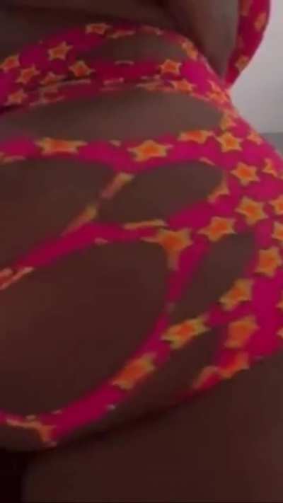 Dub ass so fat and pretty