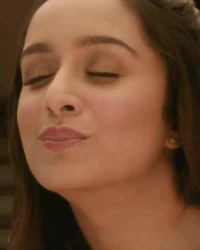 Shraddha Kapoor sexy lips & face.