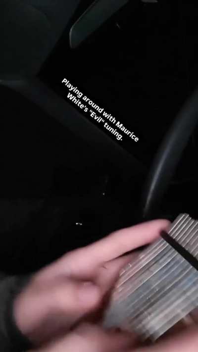 Little 3am jam in Maurice White's 