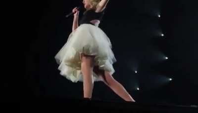 Taylor in pantyhose