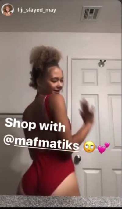 shakin ass