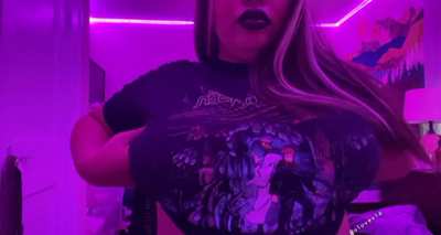 alt girl titty drop <3
