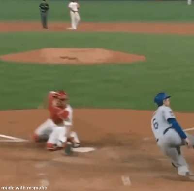 Trae Turner just landed the coolest Silky Smooth Slide in the history of baseball Tuesday Night.
