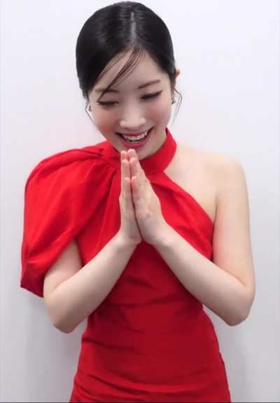 Air hug from Dahyun
