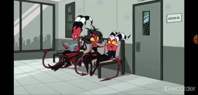 He's not responding! Quick! Hit him on the head as hard as you possibly can!