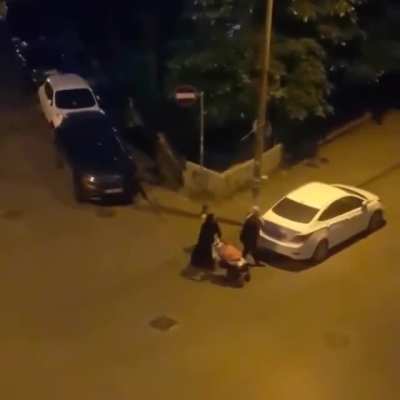mille<wbr>tveki<wbr>lleri oturduğu yerde yüksek aylık almaya devam ederken millet yemek bulamıyorlar Adalet bu mu?