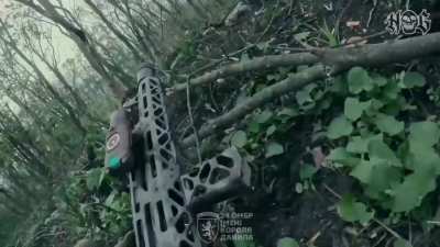 Assault units from the 24th Mechanized Brigade taking Russian trenches in Donetsk region 