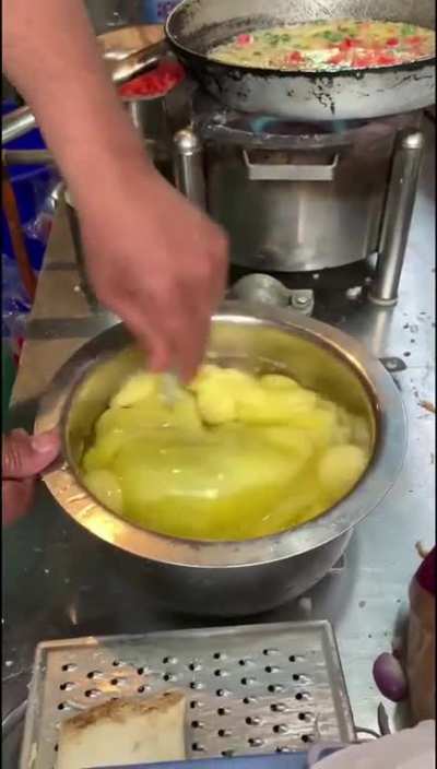 40 eggs omelette 