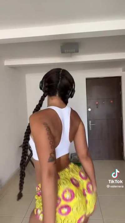 Love her moves 😍