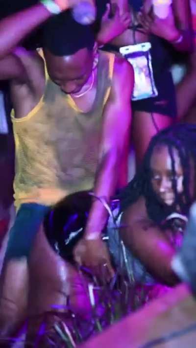 Spice J'ouvert 🇧🇧 (📷:@bassiedickbrown)
