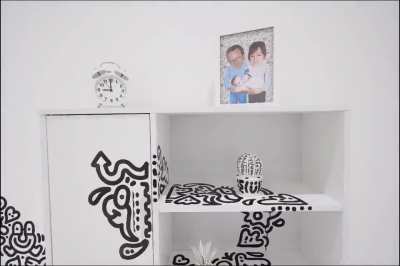 Mr. Doodle spent 2 years doodling his entire house