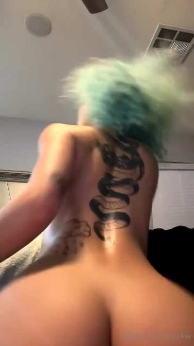 @y