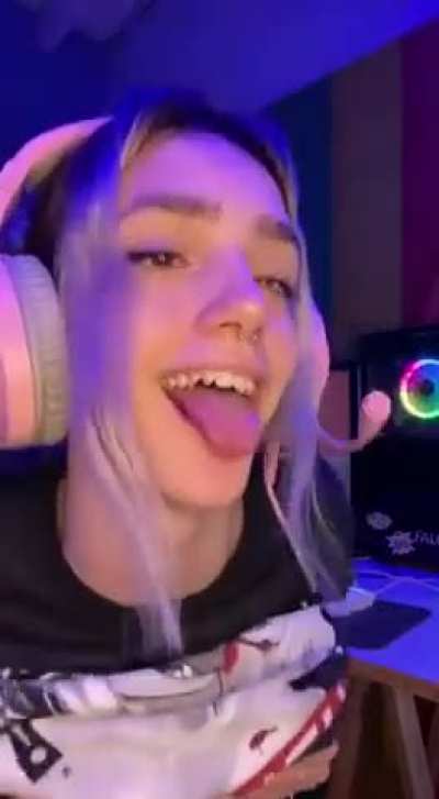 Hi