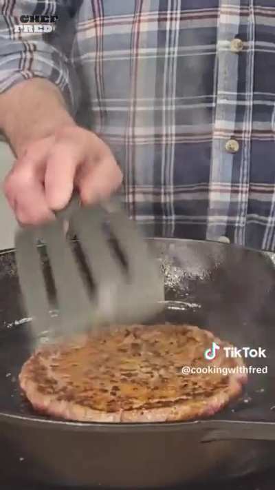 bro really made the roblox cheeseburger (credits to @cookingwithfred on tiktok)