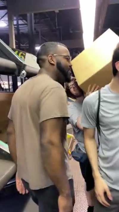 UPS