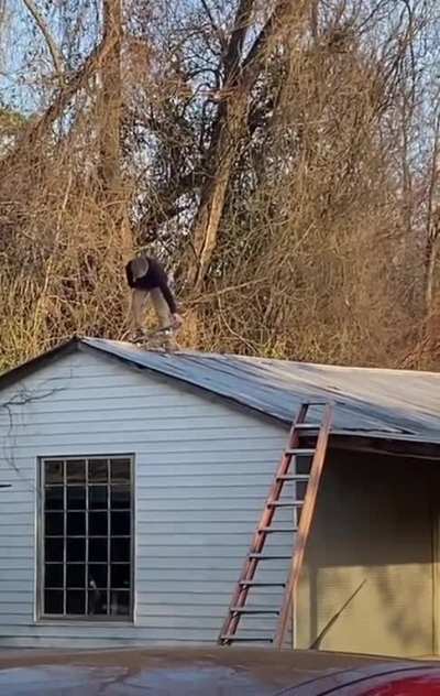 WCGW skating this old ass roof