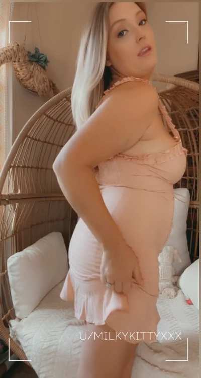 showing off all my cutest, roundest spots 🍑 [oc]