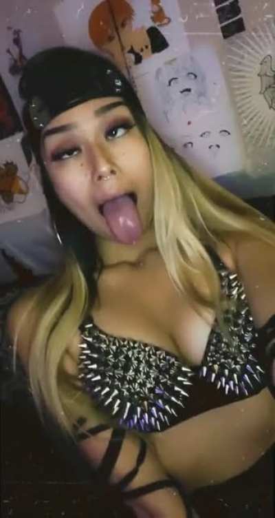 Cum check out my only fans babygirlvi IG:li<wbr>t_dum<wbr>pling