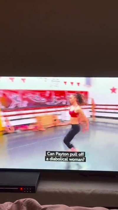 I’ve never noticed this until now, why does Abby have a 16 year old slapping her butt in a solo 😭