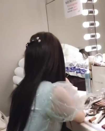 IU