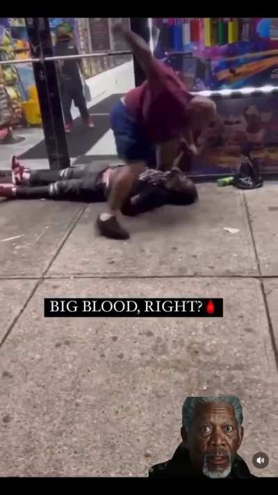 Dude delivers six brutal punches to already knocked out adversary.