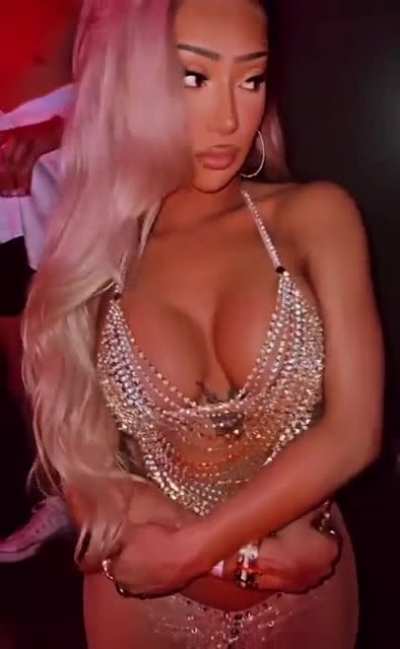 Sexy 😍