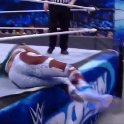 Naomi 🍑