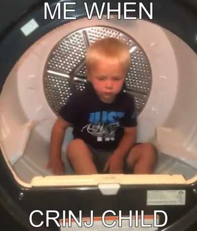 Crinj child 🤢🤢🤮🤮🤕🤬