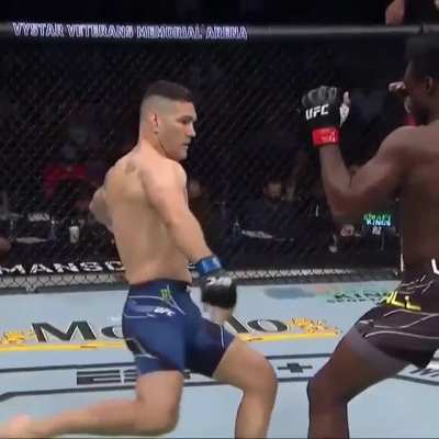 Weidman suffers devastating broken leg in MMA fight at UFC 261