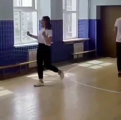 🎶