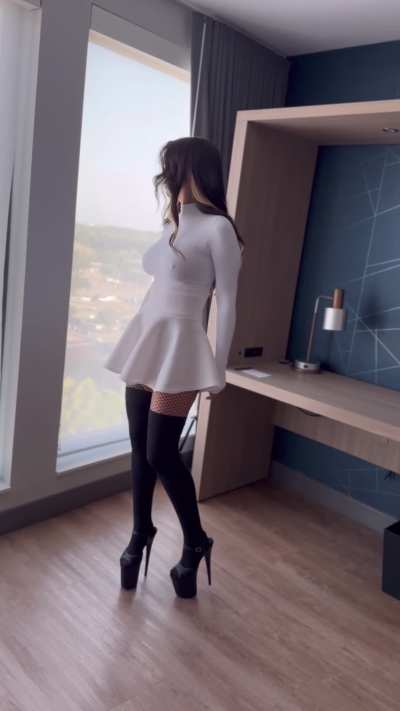 Sexy MILF outfit
