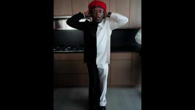 Y'all think Thug could beat yak in verses?