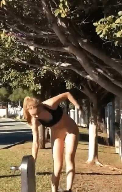 Girl climbing a tree gets pantsed