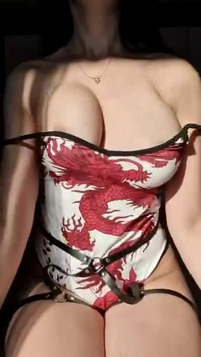 I'm very horny right now, I love to do vedio call or sexting,, Rate please 👻:eva<wbr>_baby<wbr>79