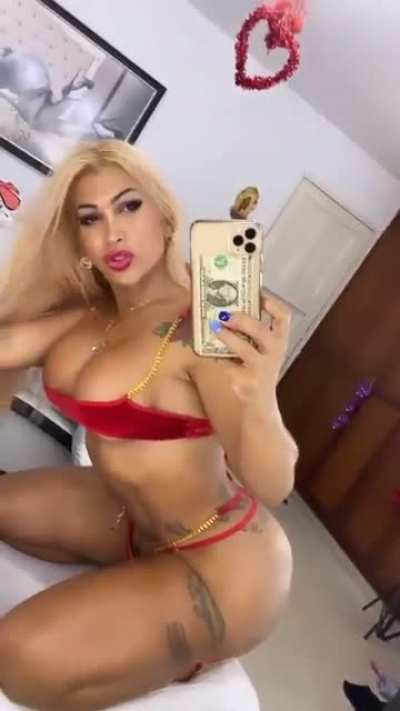 Thick as fuck 🍑