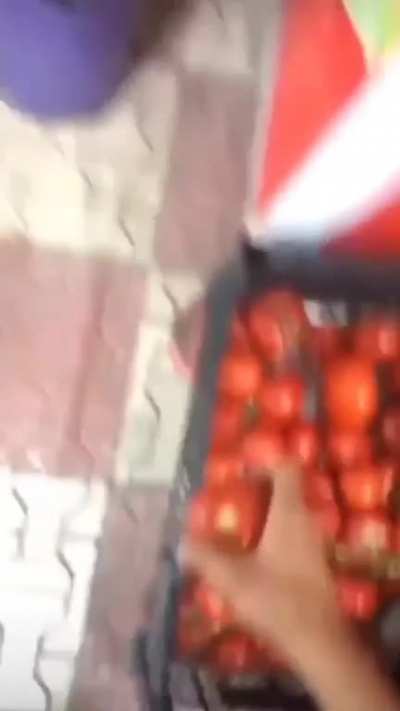👺
