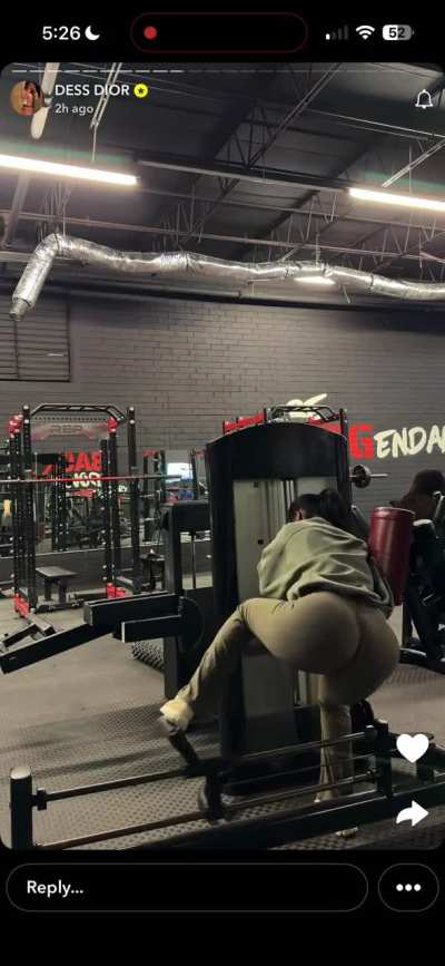 Dess Dior back work on that phat ass