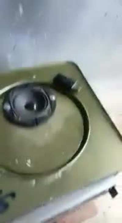 E essa caixa de som?