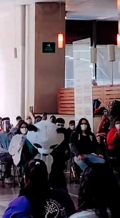 Pandemio anda suelto parte 2. ¿Ustedes ya se vacunaron con Pandemio?
