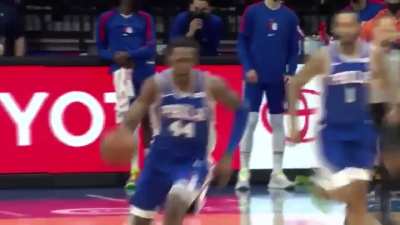 [Highlight] Paul “Bball Paul” Reed picks up the nice block, gets down the floor and eurosteps into the slam, and Embiid loves it so much he rolls on the floor