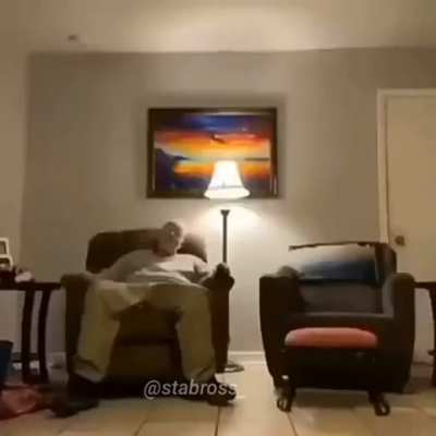 Seria essa o sugar daddy do orochi?