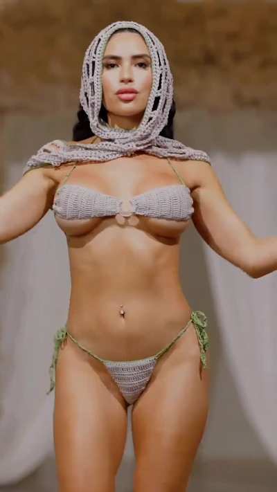 Claudia Vivanco