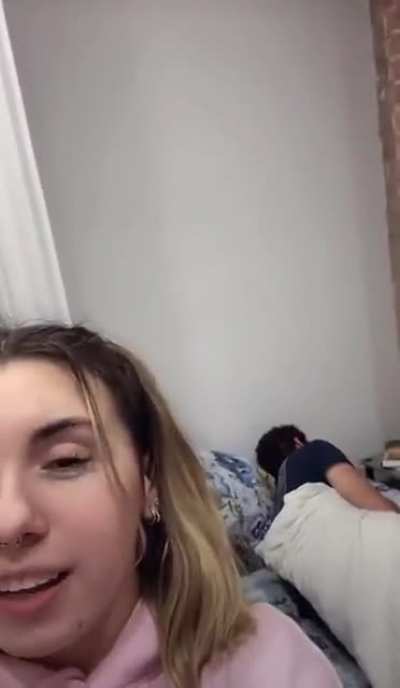 Dora wakes up her roommate
