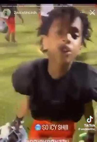 Lil nigga trippin 