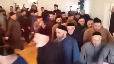 ya büyüleniyorum bu videoyu izleyince sizce biz dini yanlış anlamış olabilirmiyiz amk şunu 5 saat aralıksız yapabilirim