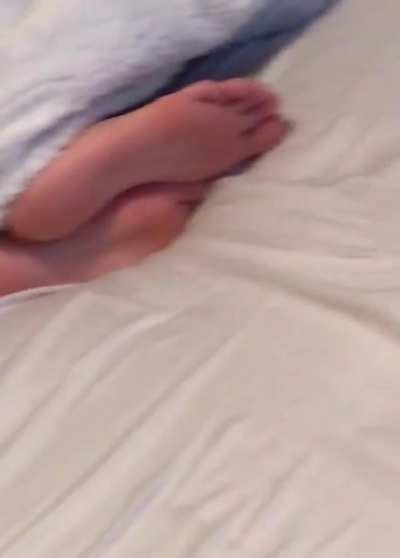 More sleepy girlfriend from last post