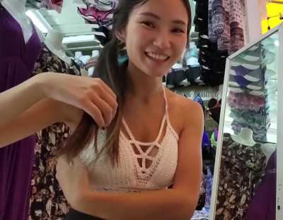 Water side boob