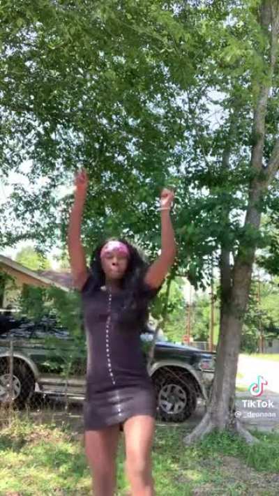 😺 out in slow mo