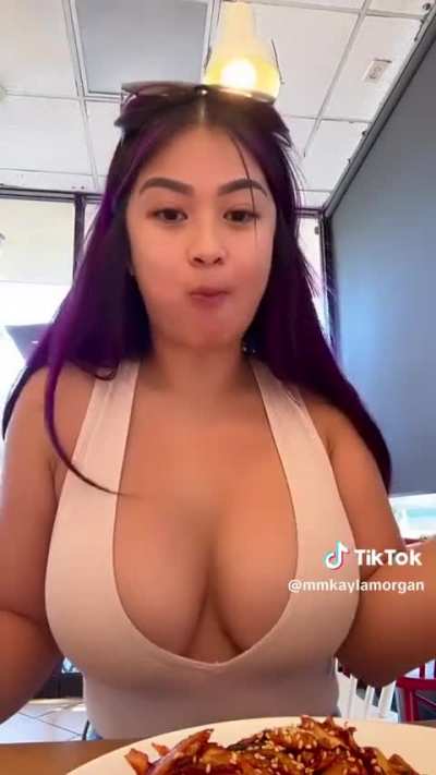 😏😏